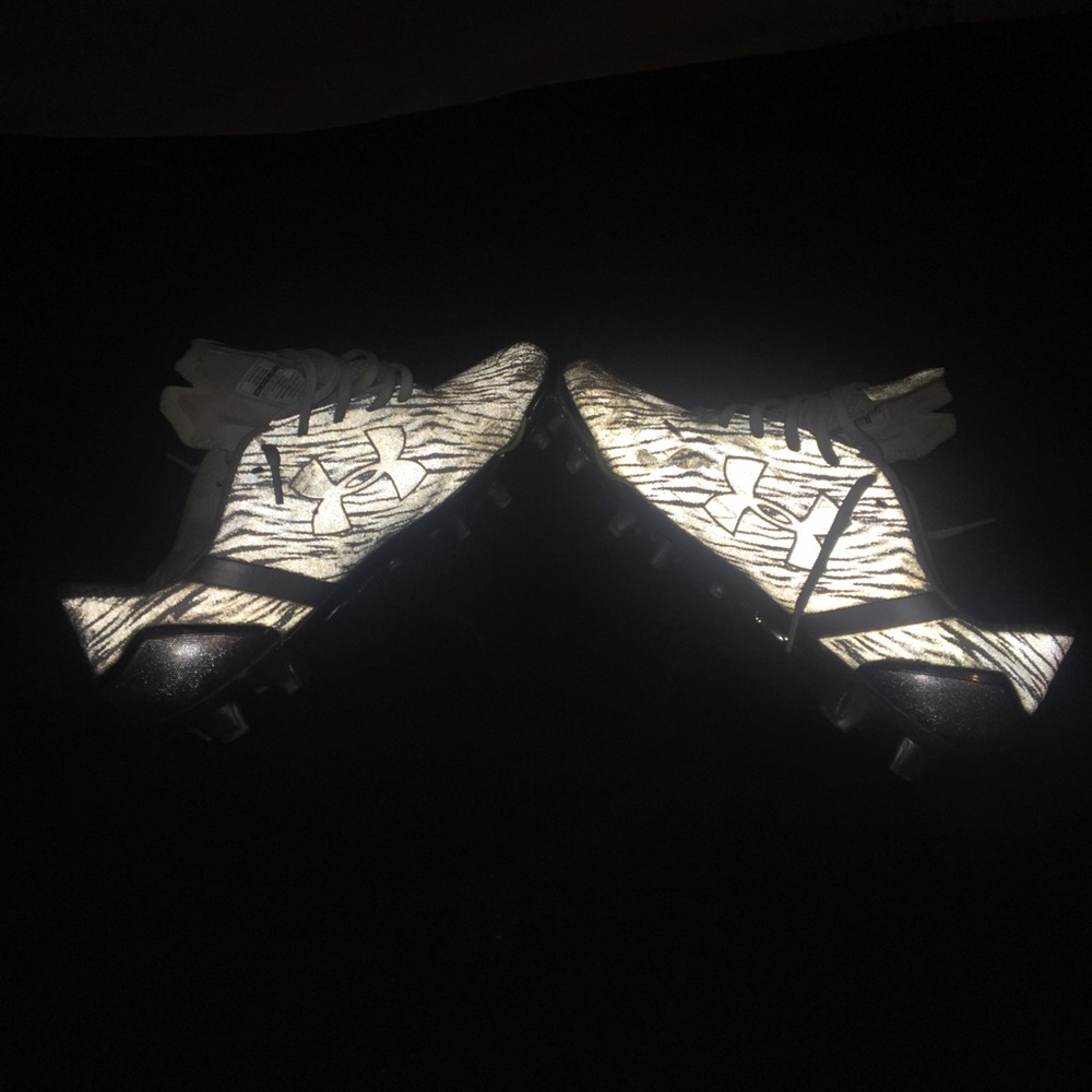 Football cleats - Picture 4 of 4